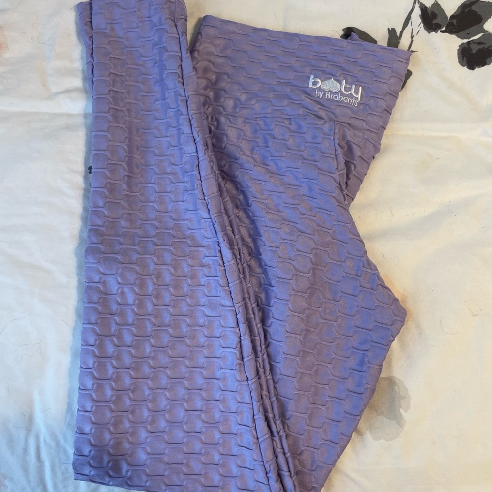 Booty by Brabants Chrome Legging in Lavender - Gently worn!